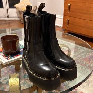 Black Platform Leather Boots from doc marten